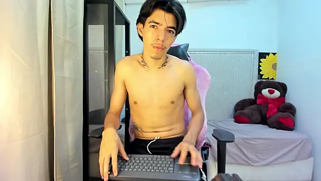 Bad bunnyy  online show from March 15, 2026, 12:12 pm