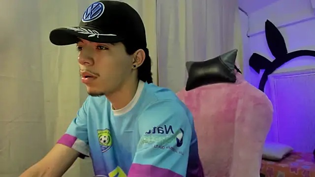 Bad bunnyy  online show from April 13, 2026, 12:09 pm