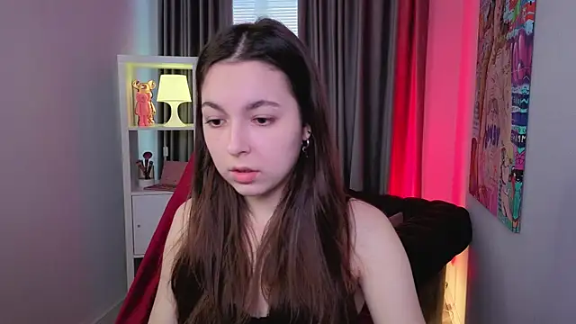 BellaThery online show from June 3, 2026, 5:19 am