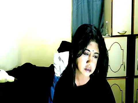 IndianPleasures21 online show from May 3, 2026, 3:04 pm