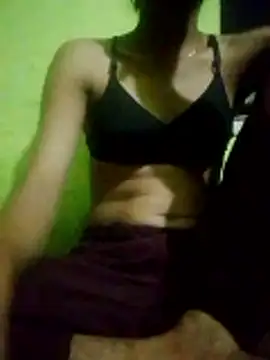 Snapshot of wifedesi7050 chatting on May 21, 2026, 4:37 pm wifedesi7050 online show from May 21, 2026, 4:37 pm