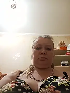 Snapshot of KiraStanton chatting on June 15, 2026, 11:59 pm KiraStanton online show from June 15, 2026, 11:59 pm