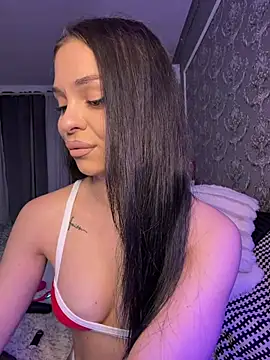 Snapshot of Olivia_Noor chatting on July 11, 2026, 8:53 pm Olivia Noor online show from July 11, 2026, 8:53 pm