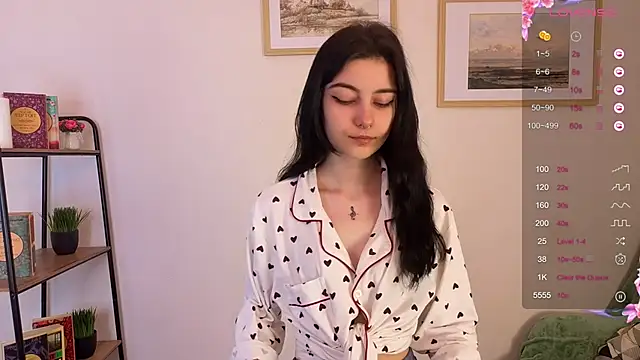 Lilian Merf online show from April 17, 2026, 8:06 am