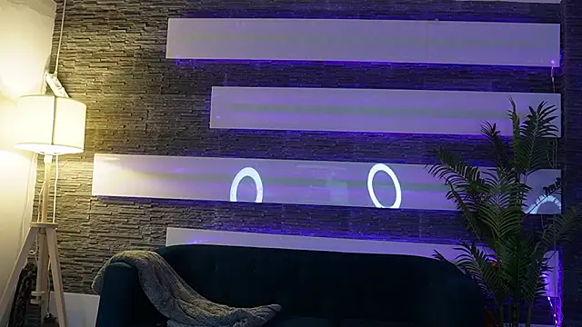 Snapshot of ItsIvyLicious_ chatting on February 25, 2026, 8:52 pm ItsIvyLicious online show from February 25, 2026, 8:52 pm