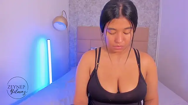 ZeynepYilmaz online show from April 11, 2026, 8:56 pm