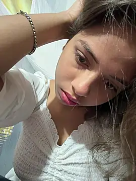 its anuuu online show from February 28, 2026, 2:44 am