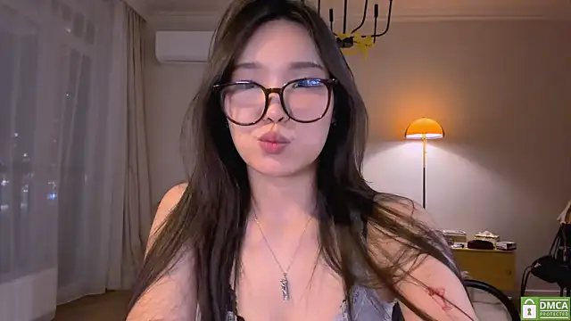 Snapshot of HiasiangirLaww chatting on March 1, 2026, 5:35 pm HiasiangirLaww online show from March 1, 2026, 5:35 pm