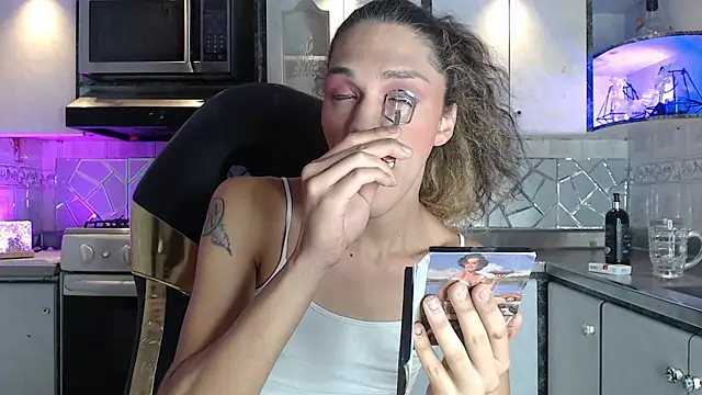 CrisOzzz online show from April 16, 2026, 5:57 pm