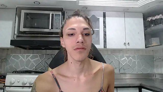 CrisOzzz online show from May 24, 2026, 5:24 pm