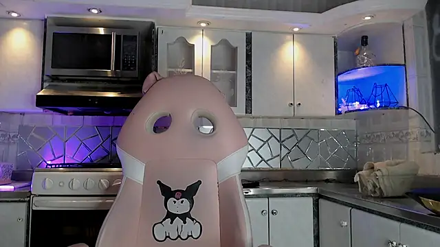 CrisOzzz online show from March 15, 2026, 6:04 pm