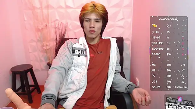Snapshot of Stich_23 chatting on June 12, 2026, 5:38 am Stich 23 online show from June 12, 2026, 5:38 am