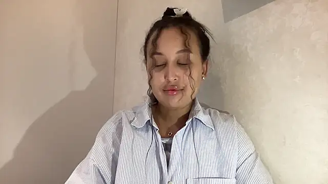Snapshot of Dana_005 chatting on July 16, 2026, 8:06 pm Dana 005 online show from July 16, 2026, 8:06 pm
