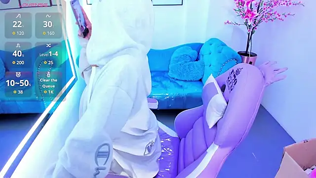 Snapshot of Chloe_meoww chatting on April 11, 2026, 7:28 pm Chloe meoww online show from April 11, 2026, 7:28 pm