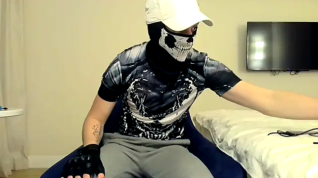 Snapshot of RyanRubber chatting on March 24, 2026, 7:14 pm RyanRubber online show from March 24, 2026, 7:14 pm