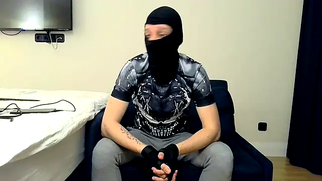 Snapshot of RyanRubber chatting on April 9, 2026, 8:26 pm RyanRubber online show from April 9, 2026, 8:26 pm