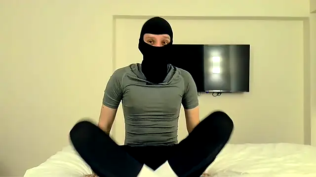 Snapshot of RyanRubber chatting on March 23, 2026, 8:08 pm RyanRubber online show from March 23, 2026, 8:08 pm