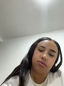 Snapshot of Eyssha chatting on February 28, 2026, 4:45 am Eyssha online show from February 28, 2026, 4:45 am