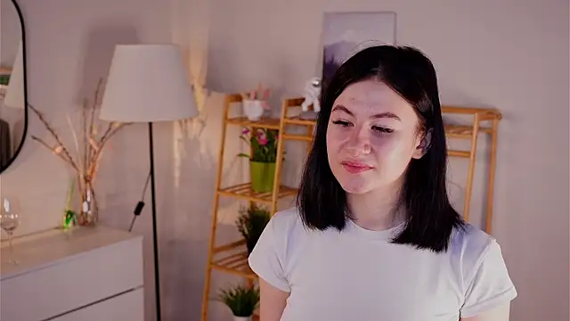 Snapshot of TwilaMode chatting on March 2, 2026, 5:08 am TwilaMode online show from March 2, 2026, 5:08 am