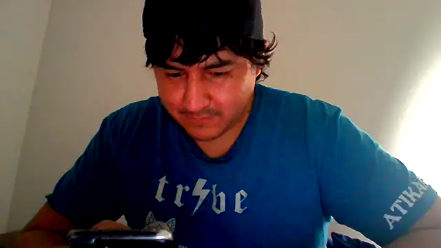 Snapshot of Bouncywarrior chatting on March 17, 2026, 4:15 am Bouncywarrior online show from March 17, 2026, 4:15 am