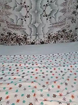 waishu12 online show from February 27, 2026, 5:07 am