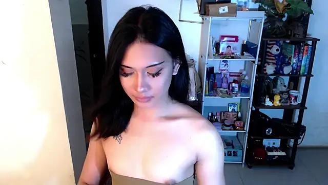 sweetasian zoe online show from April 15, 2026, 5:02 am