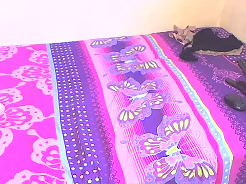 Snapshot of SweetChubbyQueen chatting on February 25, 2026, 5:07 am SweetChubbyQueen online show from February 25, 2026, 5:07 am