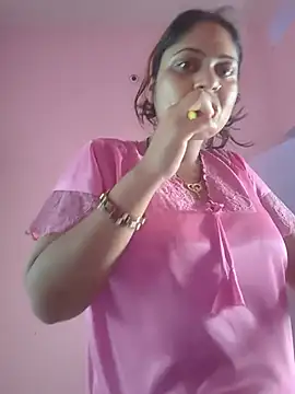 Snapshot of Aanushaka chatting on June 1, 2026, 2:45 am Aanushaka online show from June 1, 2026, 2:45 am