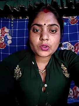Snapshot of Aanushaka chatting on April 23, 2026, 5:03 am Aanushaka online show from April 23, 2026, 5:03 am