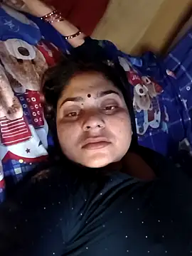 Snapshot of Aanushaka chatting on April 21, 2026, 2:03 am Aanushaka online show from April 21, 2026, 2:03 am