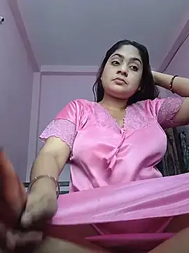 Snapshot of Aanushaka chatting on May 23, 2026, 2:43 am Aanushaka online show from May 23, 2026, 2:43 am