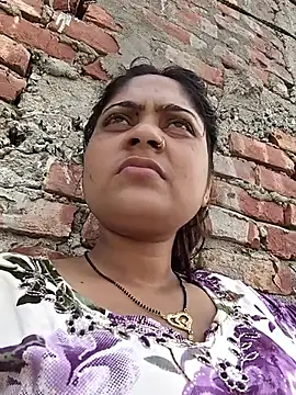 Snapshot of Aanushaka chatting on May 31, 2026, 1:22 am Aanushaka online show from May 31, 2026, 1:22 am