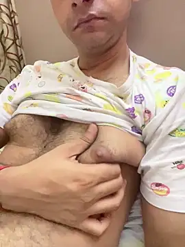 online4u08 online show from April 3, 2026, 9:21 pm