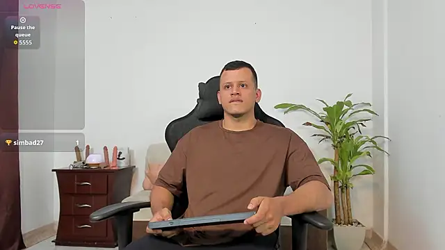 Alex towerss online show from February 27, 2026, 8:19 pm