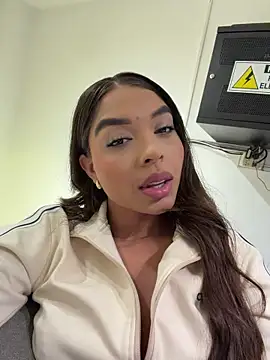 Snapshot of AnnyVega__ chatting on July 8, 2026, 11:05 pm AnnyVega online show from July 8, 2026, 11:05 pm
