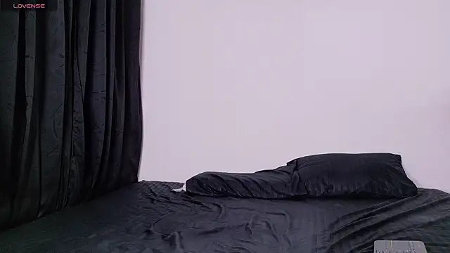 Snapshot of AliceConnors chatting on April 10, 2026, 2:18 am AliceConnors online show from April 10, 2026, 2:18 am