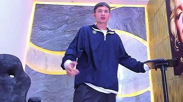 Matheus Ic  online show from March 2, 2026, 8:49 pm