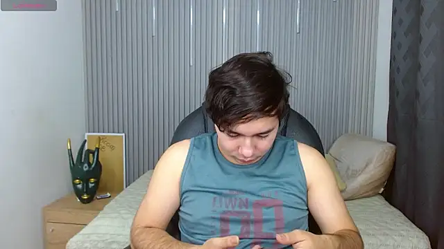 Snapshot of Julian_Smith21 chatting on June 18, 2026, 4:00 am Julian Smith21 online show from June 18, 2026, 4:00 am