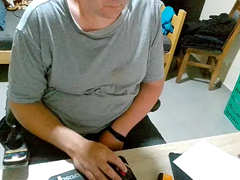 pozitiva000 online show from April 18, 2026, 8:31 pm