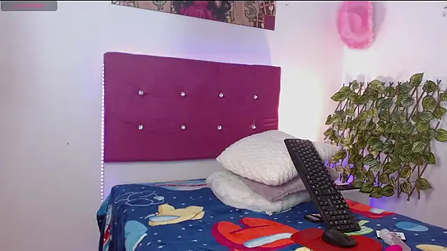 Megan smith15 online show from May 13, 2026, 12:39 am