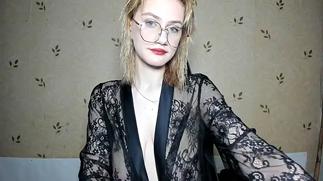 Snapshot of NicoleDaviss chatting on June 30, 2026, 7:25 pm NicoleDaviss online show from June 30, 2026, 7:25 pm