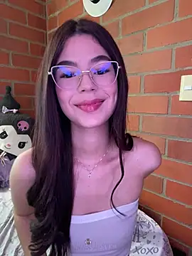 Snapshot of Nixieblaze chatting on July 19, 2026, 9:44 pm Nixieblaze online show from July 19, 2026, 9:44 pm