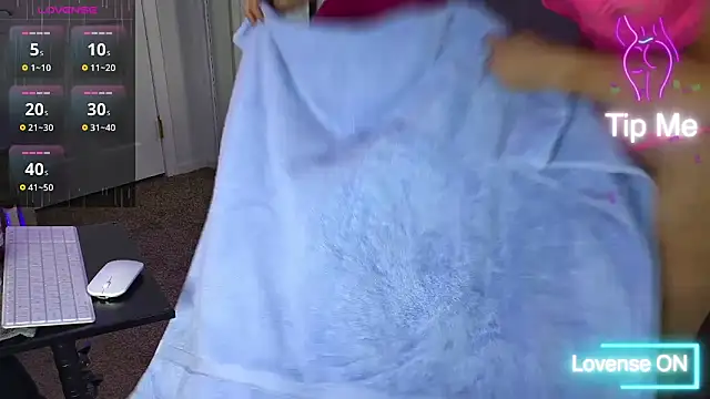 BellaLexi online show from March 9, 2026, 3:59 pm