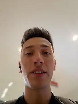 Thiago Jones1 online show from March 12, 2026, 8:46 pm