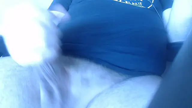 alexrivalo123 online show from February 26, 2026, 10:10 pm