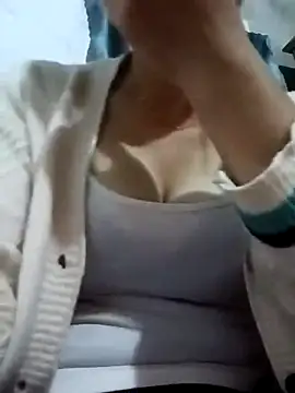 hd love69 online show from March 13, 2026, 3:06 pm