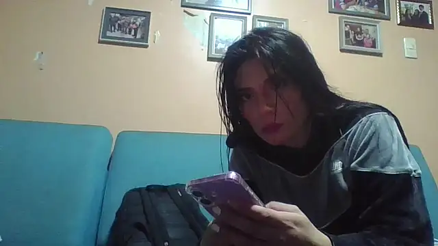 Snapshot of Soylilayblue chatting on April 25, 2026, 3:09 am Soylilayblue online show from April 25, 2026, 3:09 am