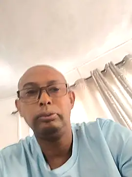 emperator13 online show from May 14, 2026, 4:31 am