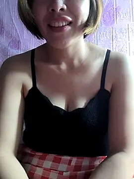 juicy-milu online show from March 23, 2026, 9:09 am