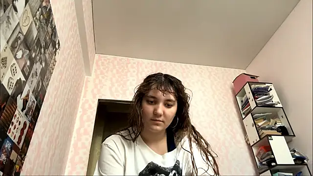JanineThielman online show from July 17, 2026, 10:23 am